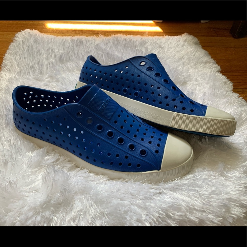 Native Jefferson Slip On Shoes- Women 8 or Men 6